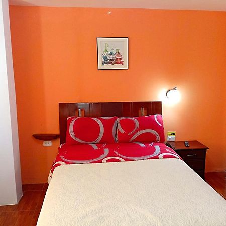 Hostal Mariscal Sucre Табабела Екстериор снимка