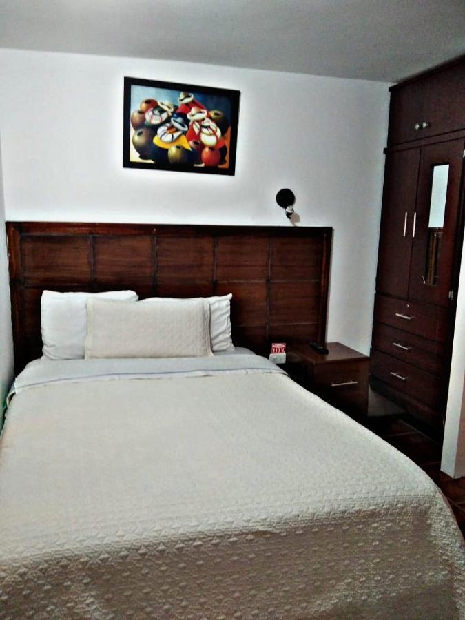 Hostal Mariscal Sucre Табабела Екстериор снимка