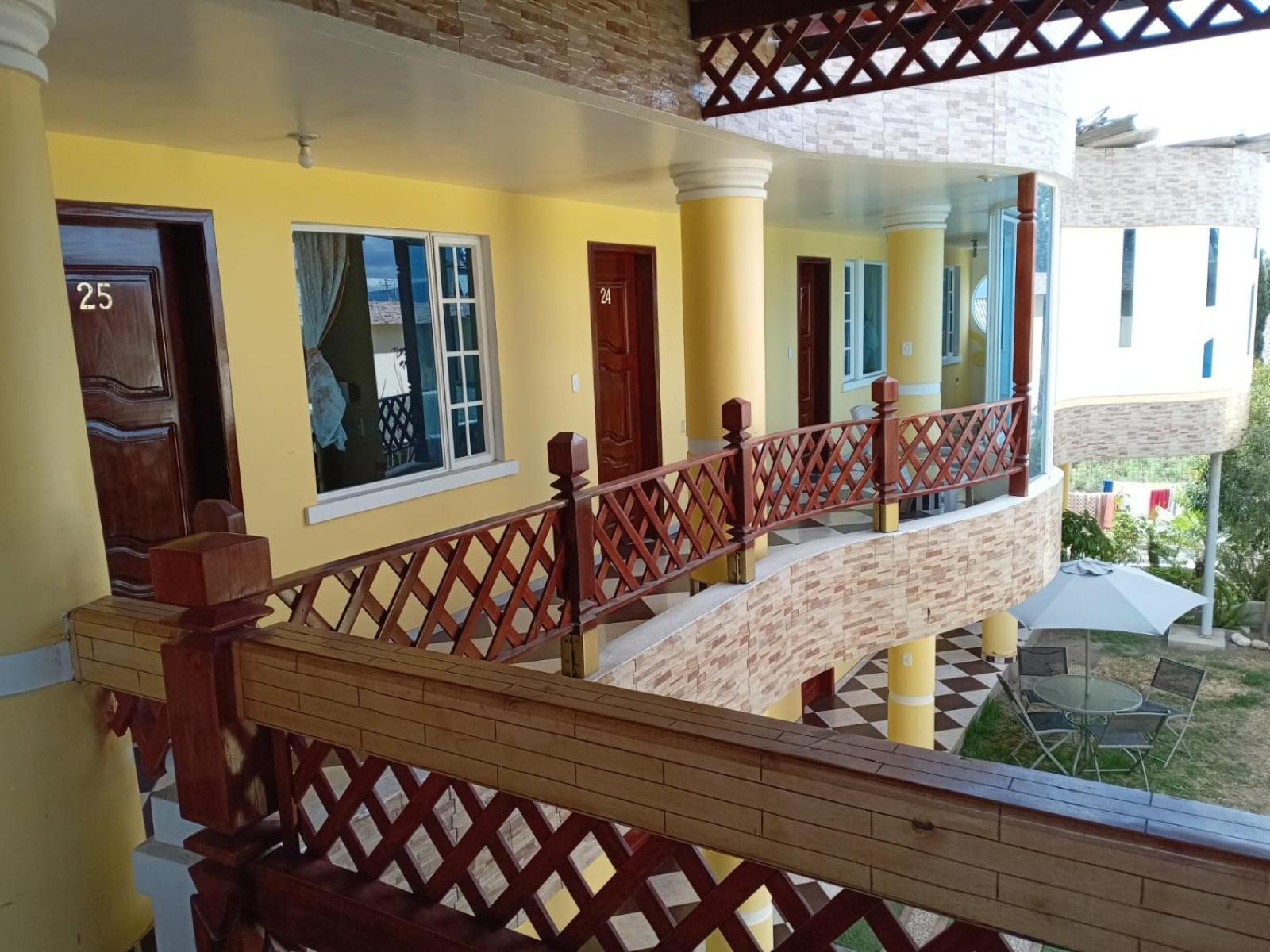 Hostal Mariscal Sucre Табабела Екстериор снимка